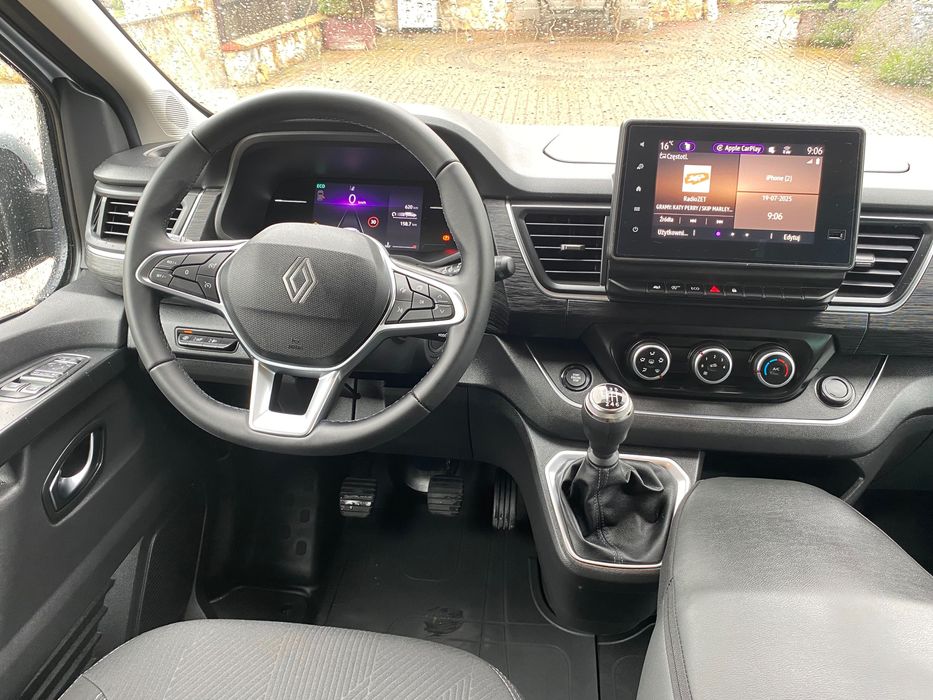 Nowy Renault Trafic 9-osobowy, rok2025, przedłużany, bez limitu