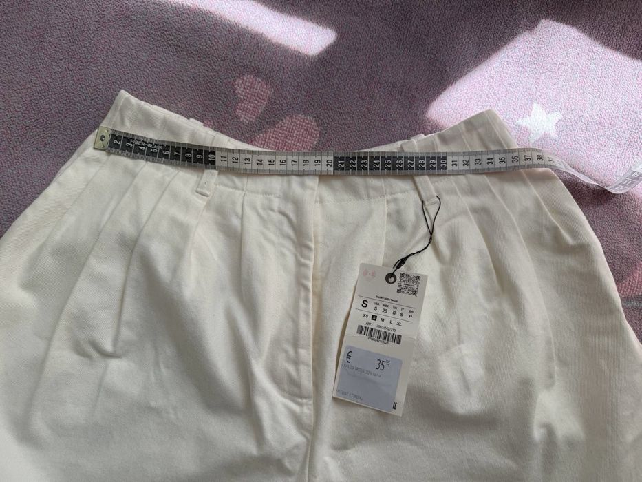 Джинсові шорти від бренду zara