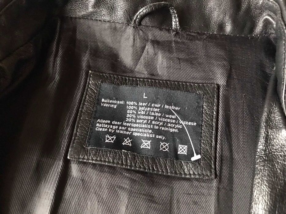 Куртка кожаная размер 48-50.