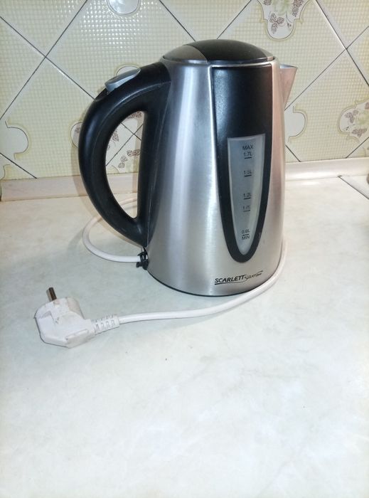 Чайник электрический 2 КВ
