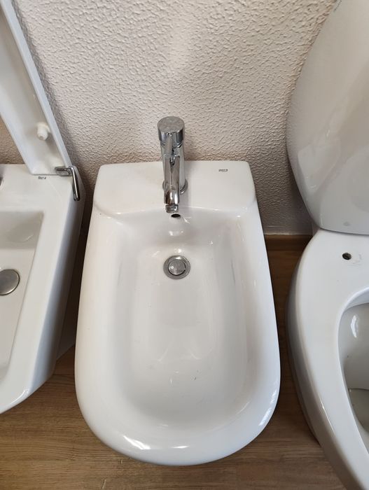 Bidés , roca e Sanitana