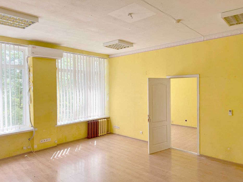 Оренда офісу від власника. 66м.кв. Дарницька площа