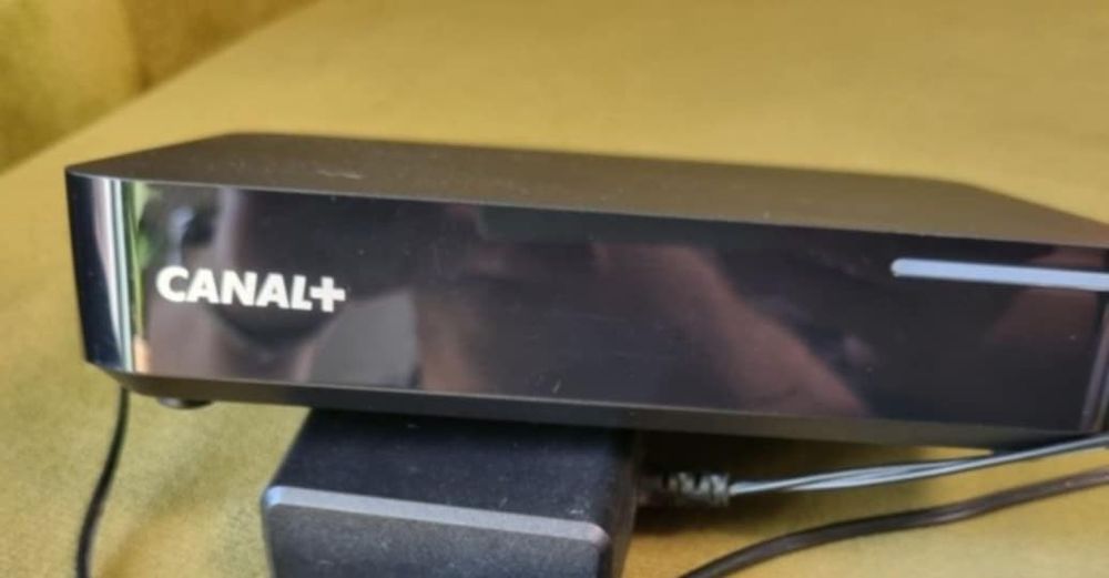 Dekoder Canal+ box