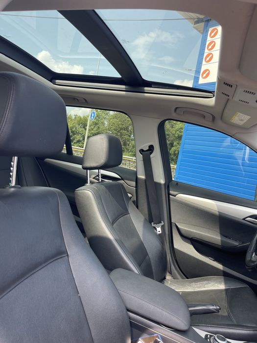 BMW X1 2013 року продам машину