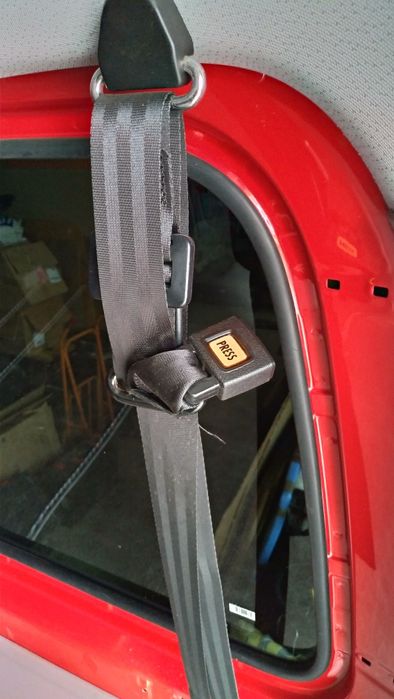 Conjunto cintos de segurança Mercedes Sprinter W906.  Carrinha de mobilidade.