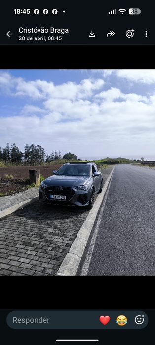 Carro Audi SUV compacto Q3 RS