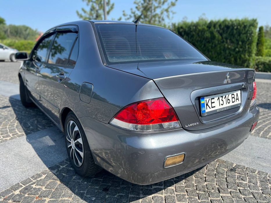 Mitsubishi lancer 9