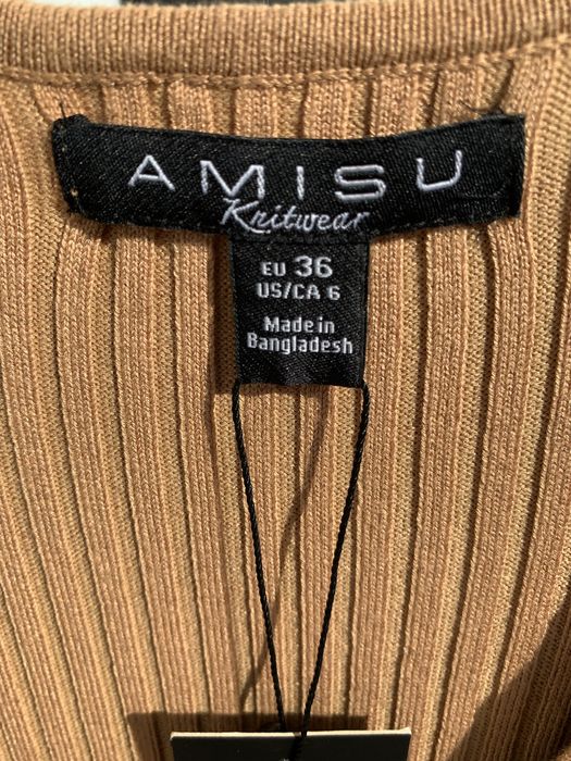 Шикарна сукня з декольте до коліна , s, m , L