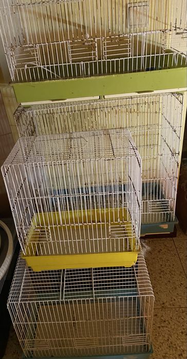 Gaiolas usadas diferentes medidas