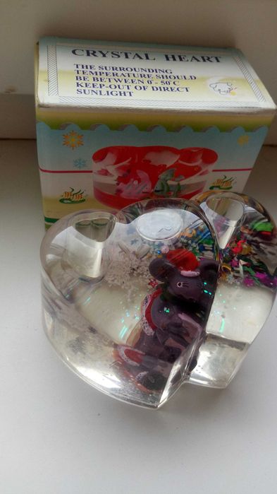 Подставки на письменный стол для ручек.