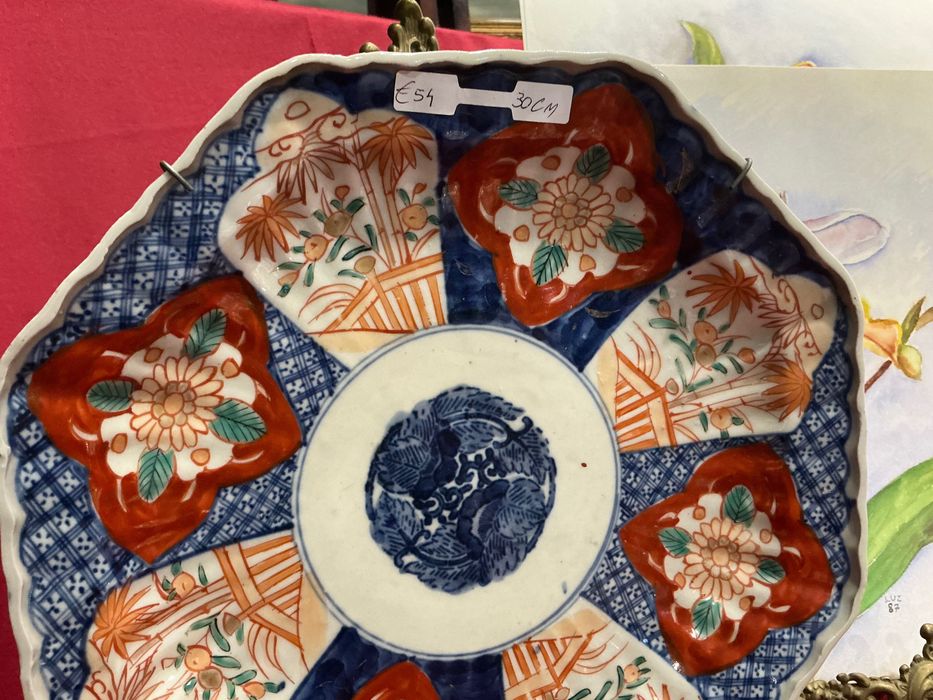 Prato oriental satsuma com 31 cm.   Anúncios abaixo