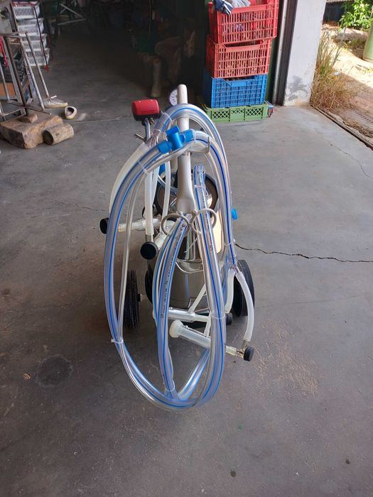 Máquina de ordenhar dupla