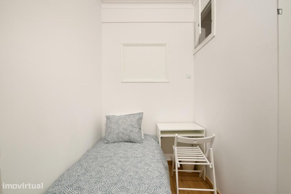 Quarto - localizado em Benfica Lisbon