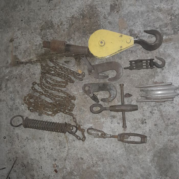 Haki haczyki i bloczki, śruby rzymskie