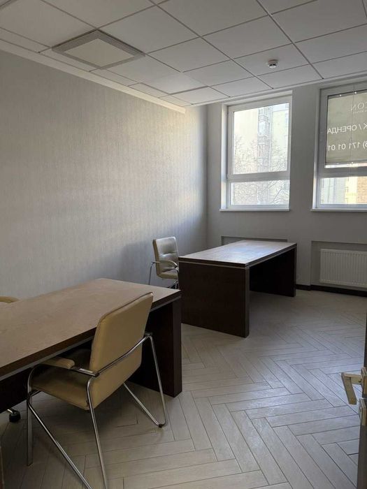 Центр. Шота руставелі. 142 м². Офіс з ремонтом