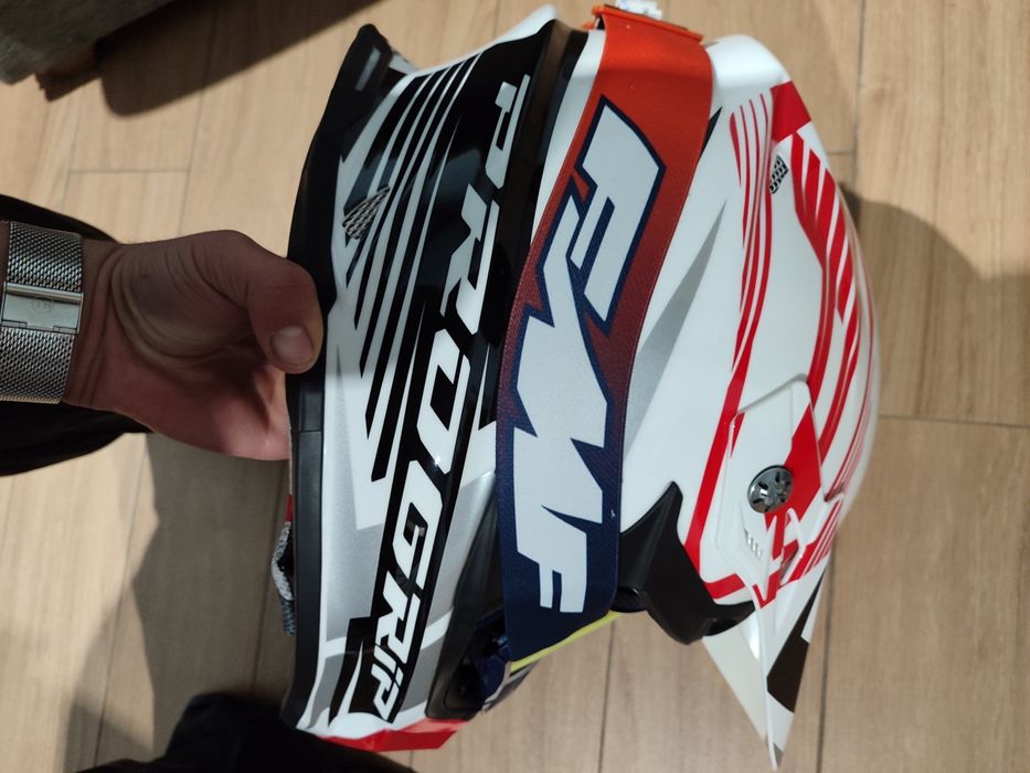 Vendo Capacete PROGRIP CAPACETE 3150 – Vermelho novo+Óculos FMFnovos