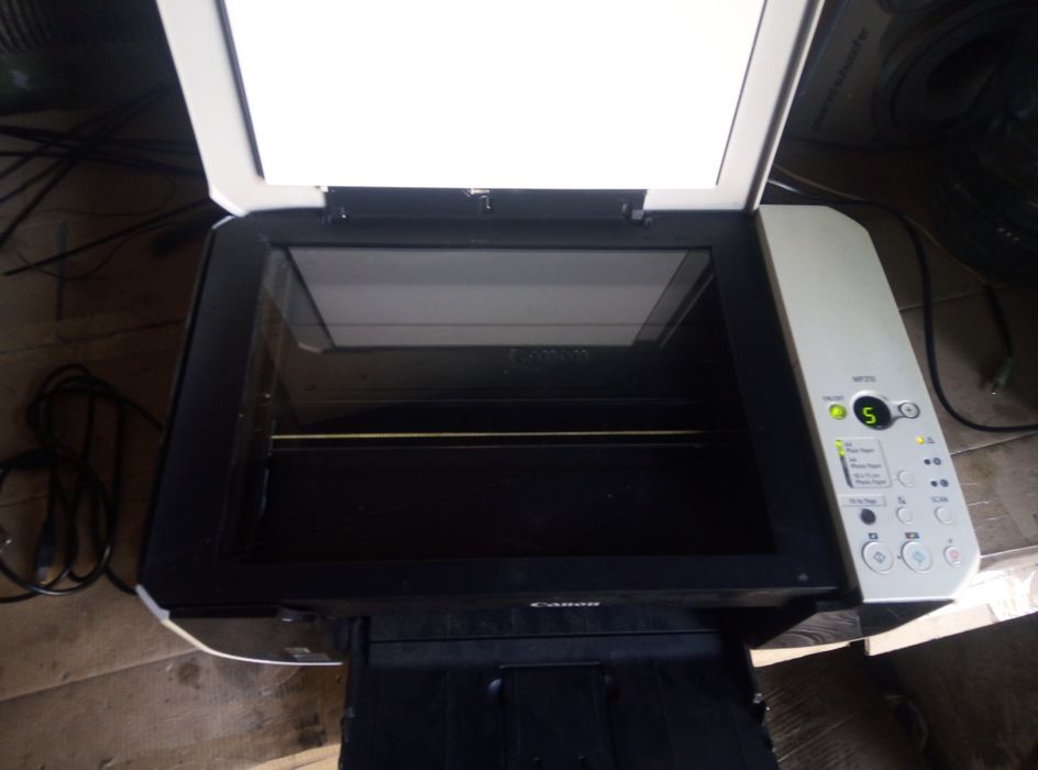 Принтер Canon. .