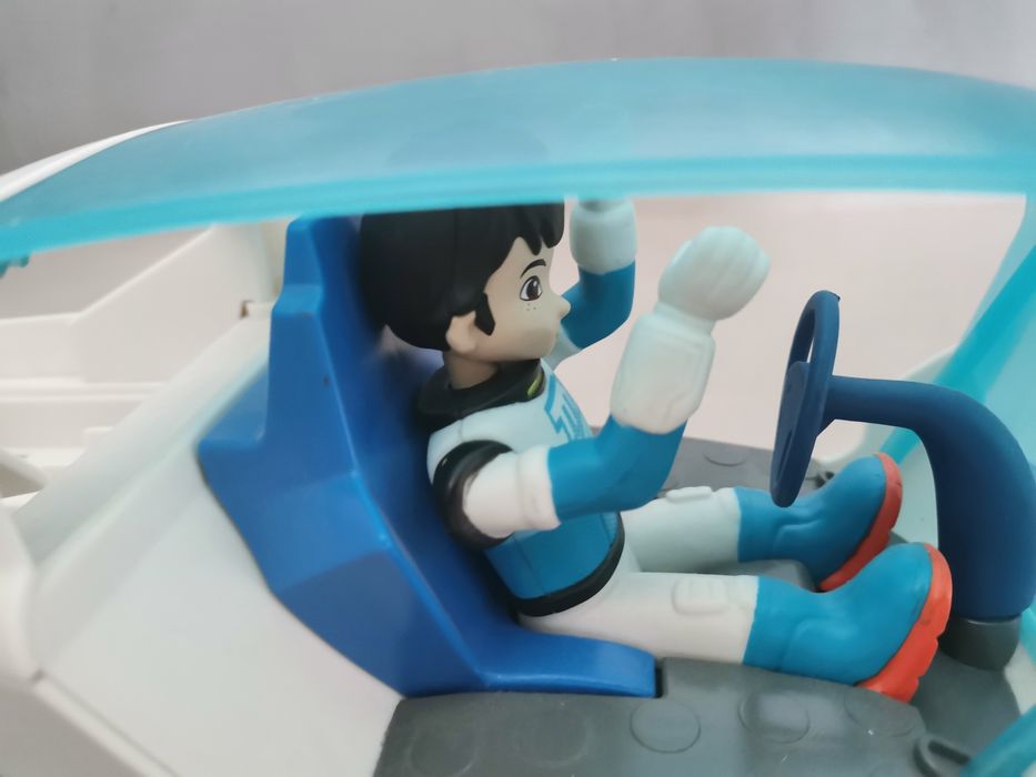 Carro Telecomandado em ótimo estado