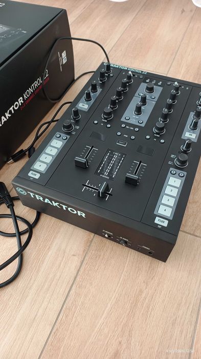Mikser NI Traktor Kontrol Z2