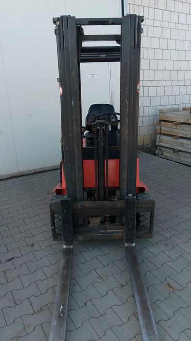 Wózek widłowy Linde e16