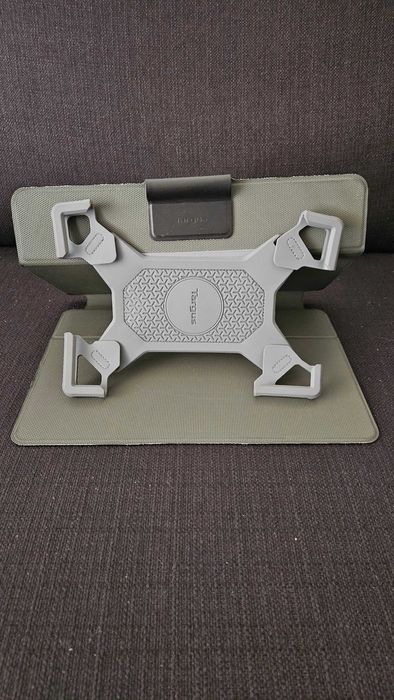Capa/suporte para tablets de 9" até 10.5"
