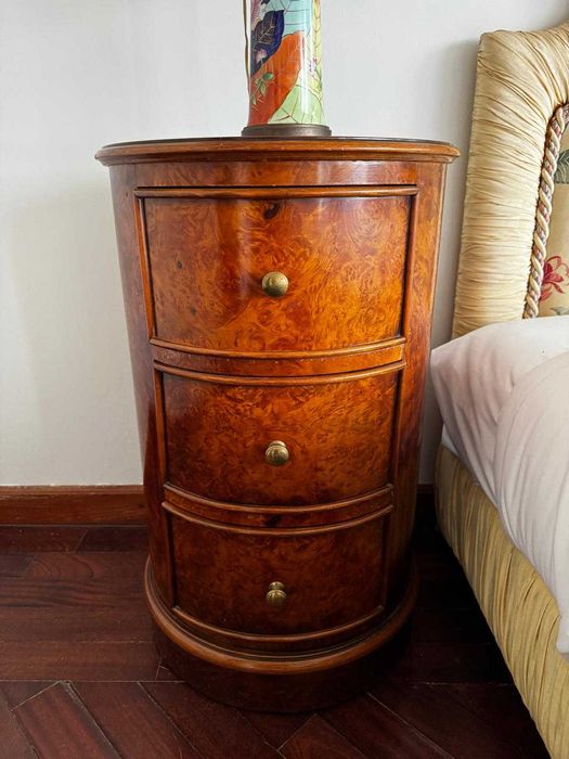 Mesa de Cabeceira Vintage