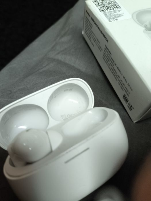 Earbuds / Auriculares Redmi Buds 6 Pro Brancos