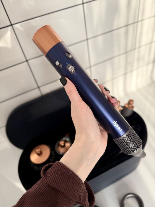 Стайлер Dyson з дифузором