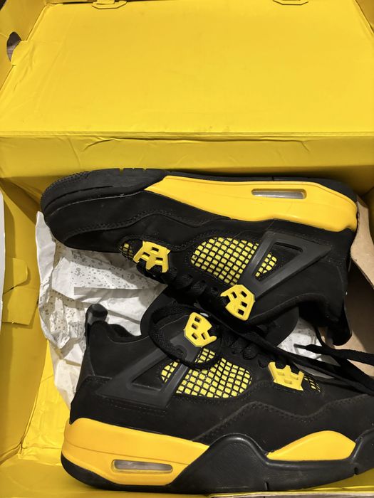 Jordan 4 Lightning czarno-żółte | rozmiar 38
