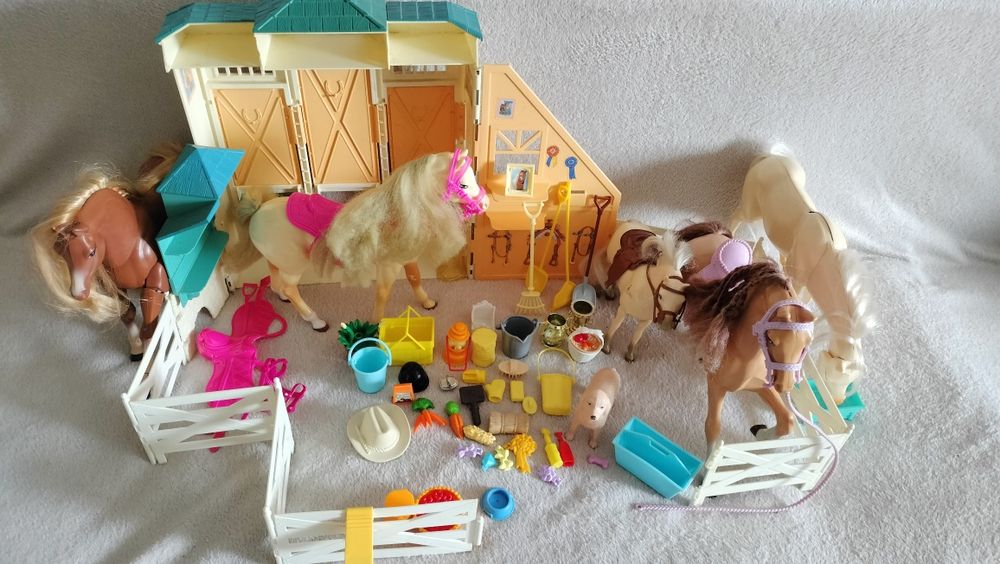 Stajnia dla barbie nr 2
