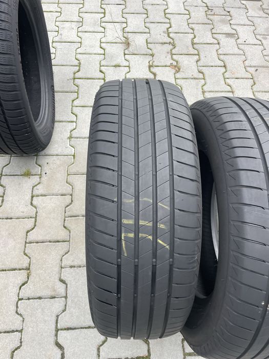 Колеса/резина/гума 215/65R16 Bridgestone