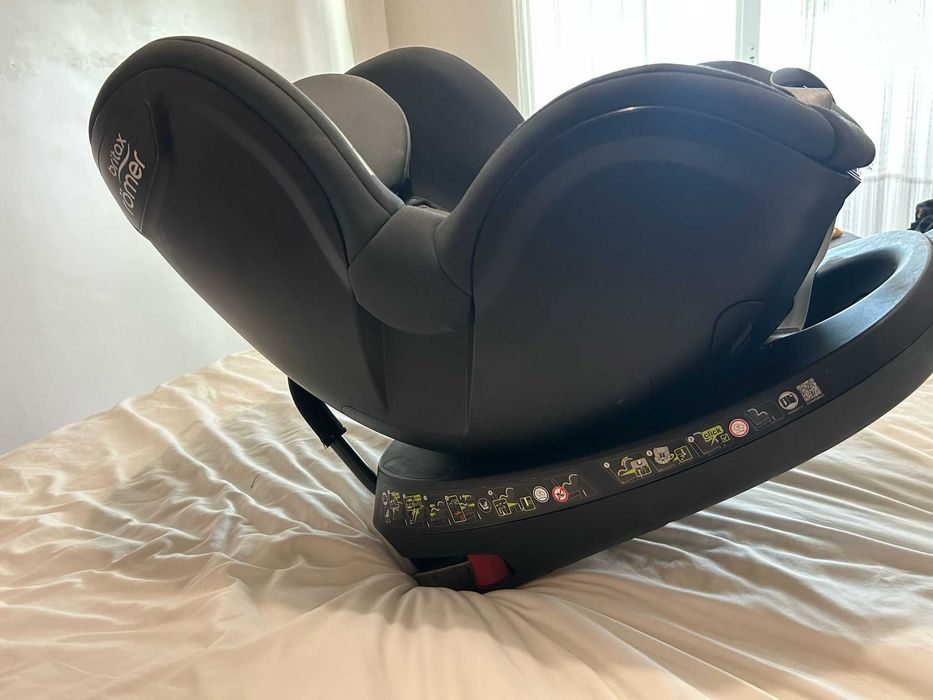 Cadeira auto rotação 360º Britax Romer