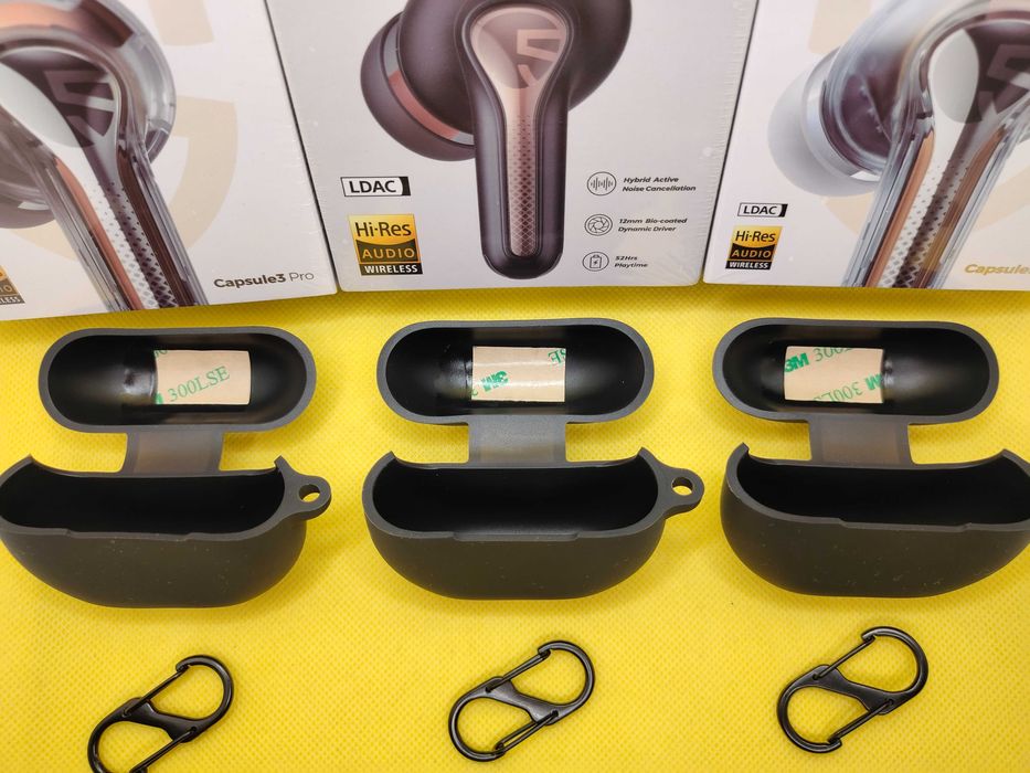 Чехол силиконовый на наушники SoundPeats Capsule 3 Pro + карабин!