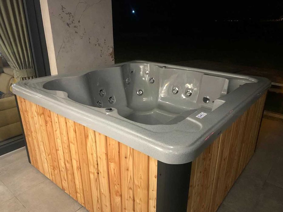 Jacuzzi Comfort PRODUCENT wanna z hydromasażem balia leżanka