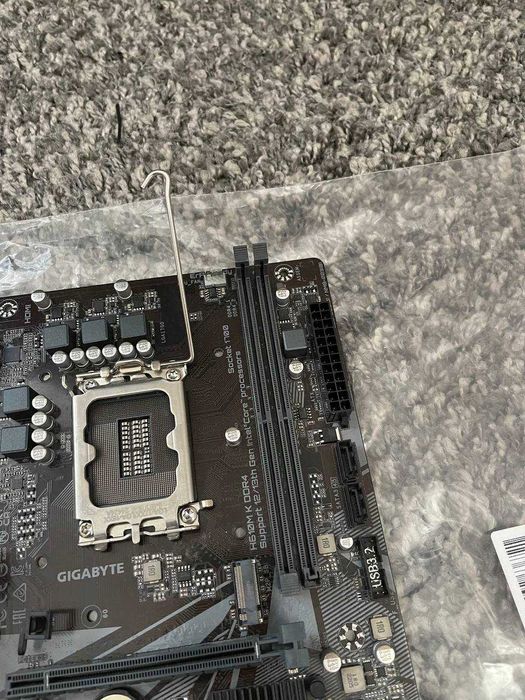 Материнська Плата Gigabyte H610M K DDR4 Socket 1700 Гарантія