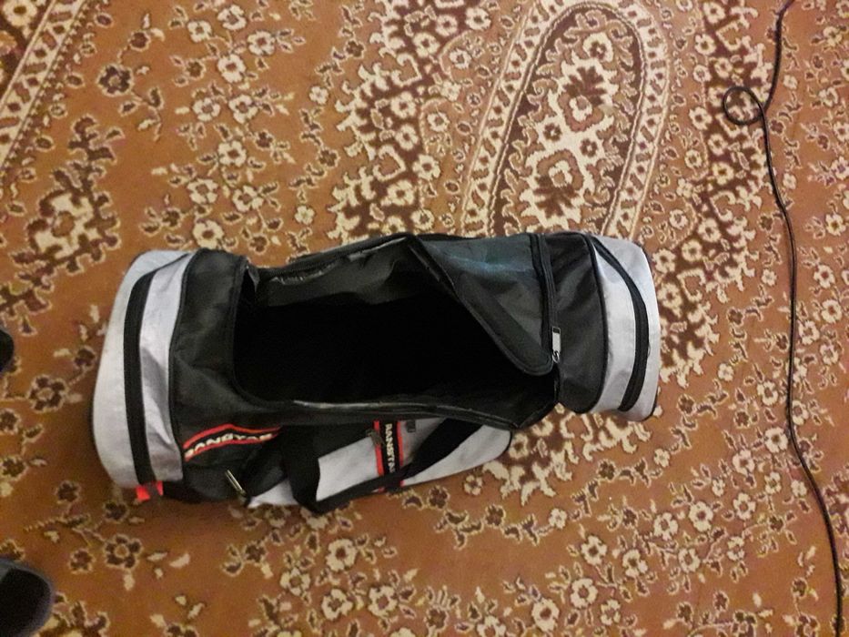 сумка дорожня зручна