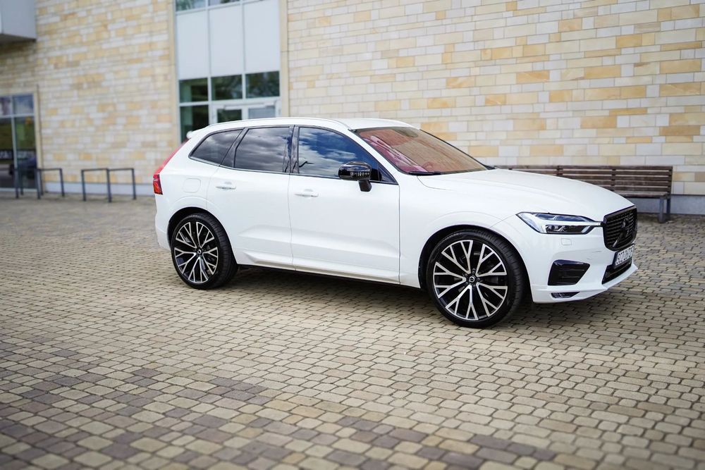 Volvo XC 60 Volvo xc60 R-Design 2.0benzyna 250km Biała Perła