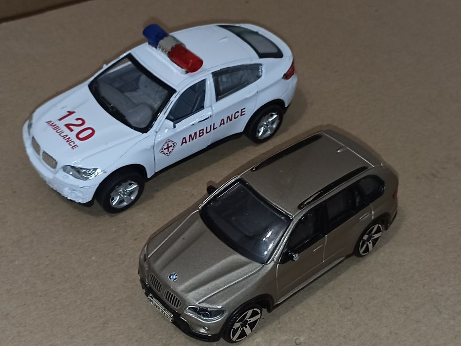 16 modeli samochodów typu SUV od BMW czyli  modele X5 i X6