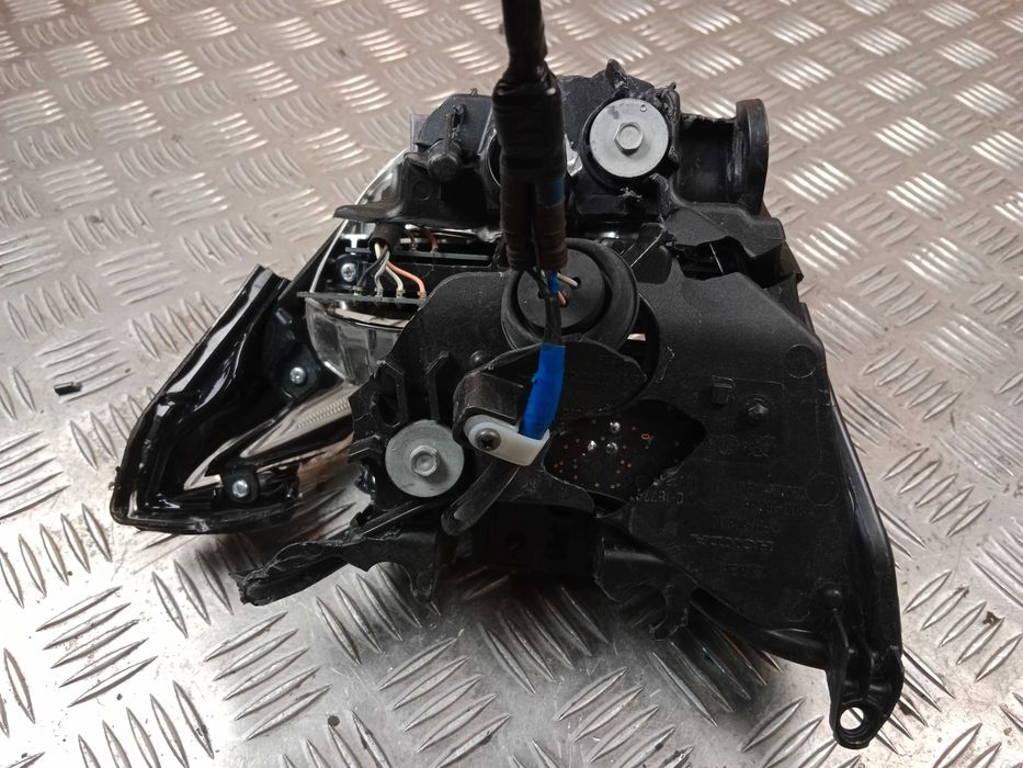 Honda CB 750 Hornet Lampa Przód Przednia Reflektor Przedni  23+