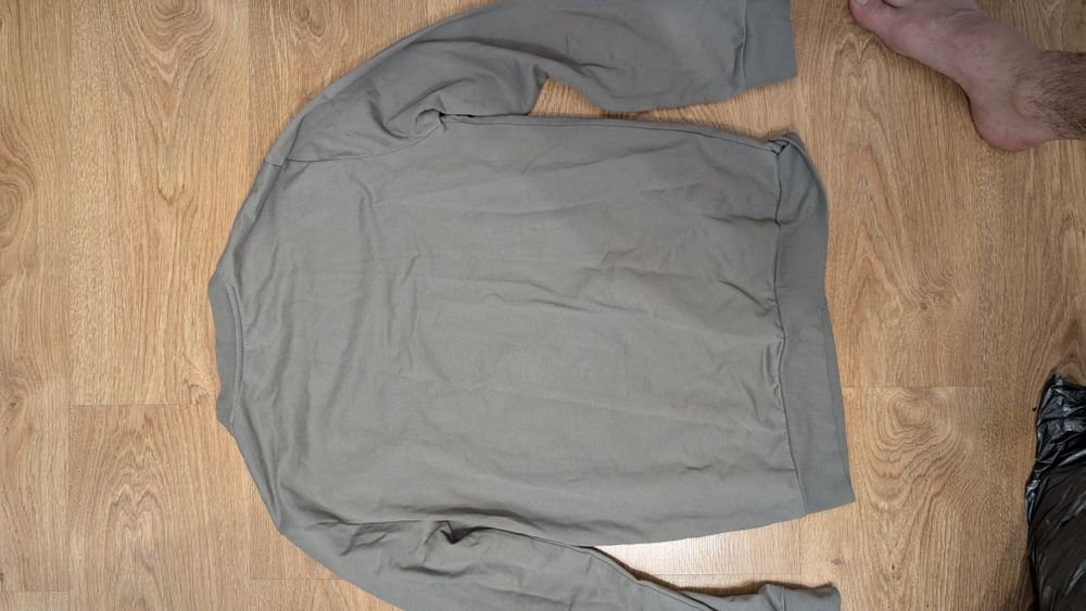 Szary swetshirt Unique Style, rozmiar S

S Very good