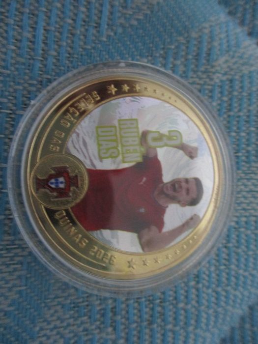moedas da seleçao icoins ruben dias dourada
