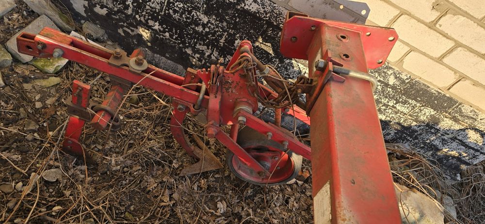 Продам заводской междурядный культиватор на подшипниках крн- 5.6