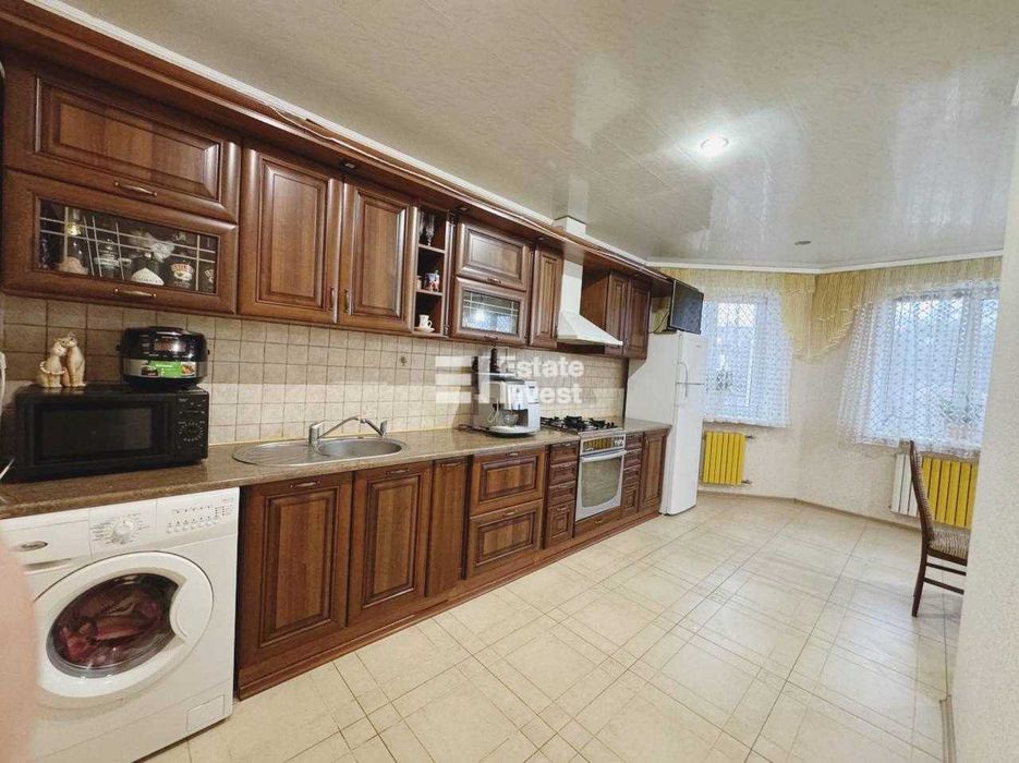 Продам будинок у м. Полтава, вул. Шолом Алейхема, 15