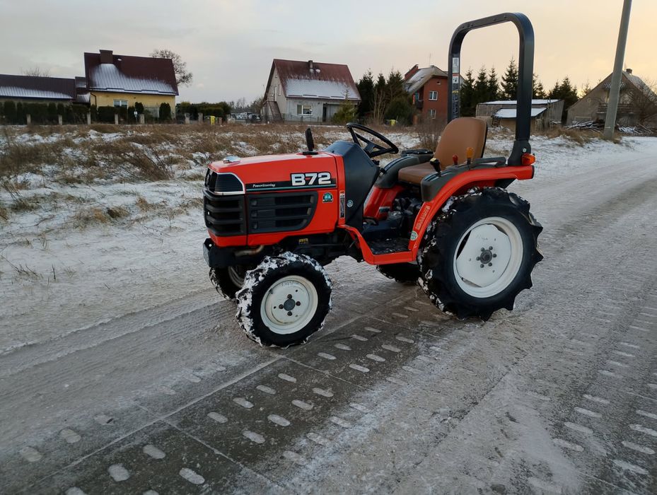 Mini traktorek KUBOTA B72/ GB z wspomaganiem oraz  glebogryzarką
