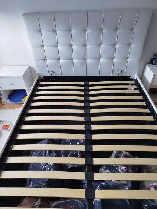 Cama branca sommie+estrado