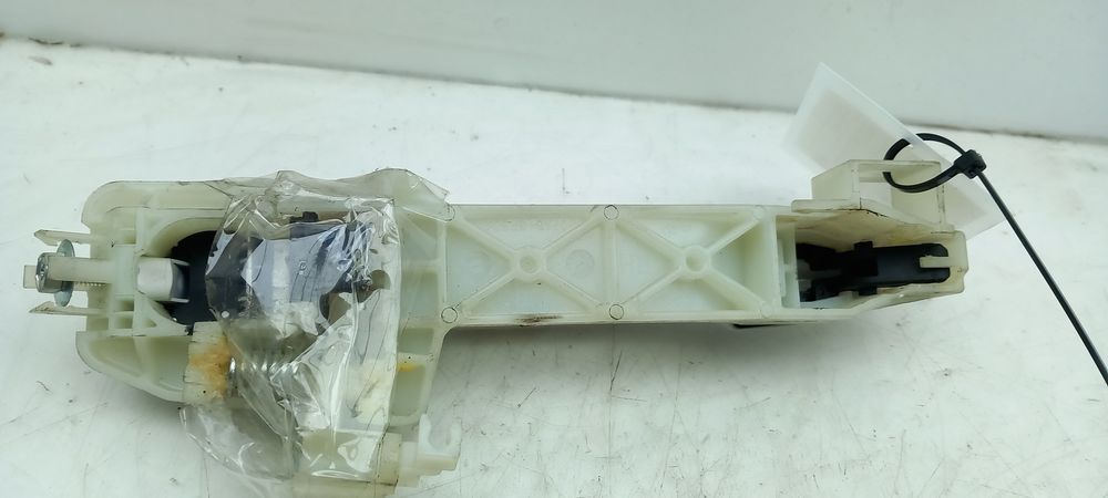 Puxador porta trás direito KIA Rio III (UB)