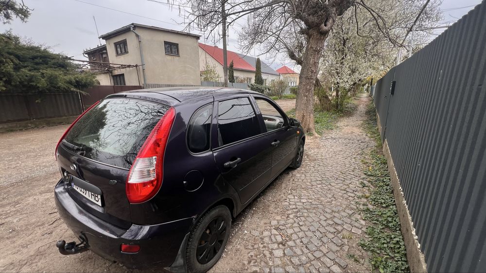 Машина лада калина