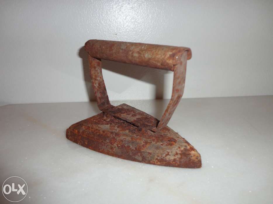 Ferro de Engomar Antigo