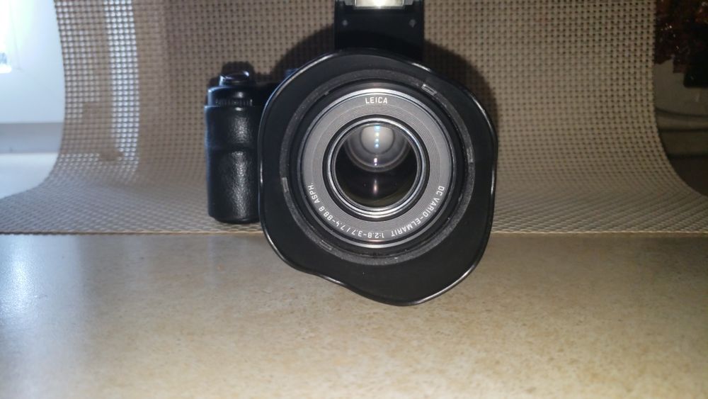 Panasonic Lumix DMC-FZ30 -digitaali kamera