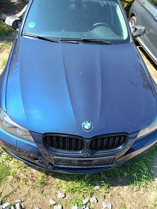BMW E90 E91 maska a76 tiefsablau